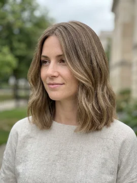 Airy Shoulder Cut with Light Layers