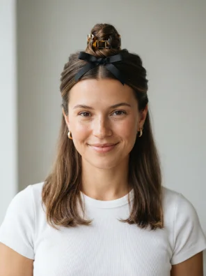 Claw Clip Twist With a Ribbon Bow